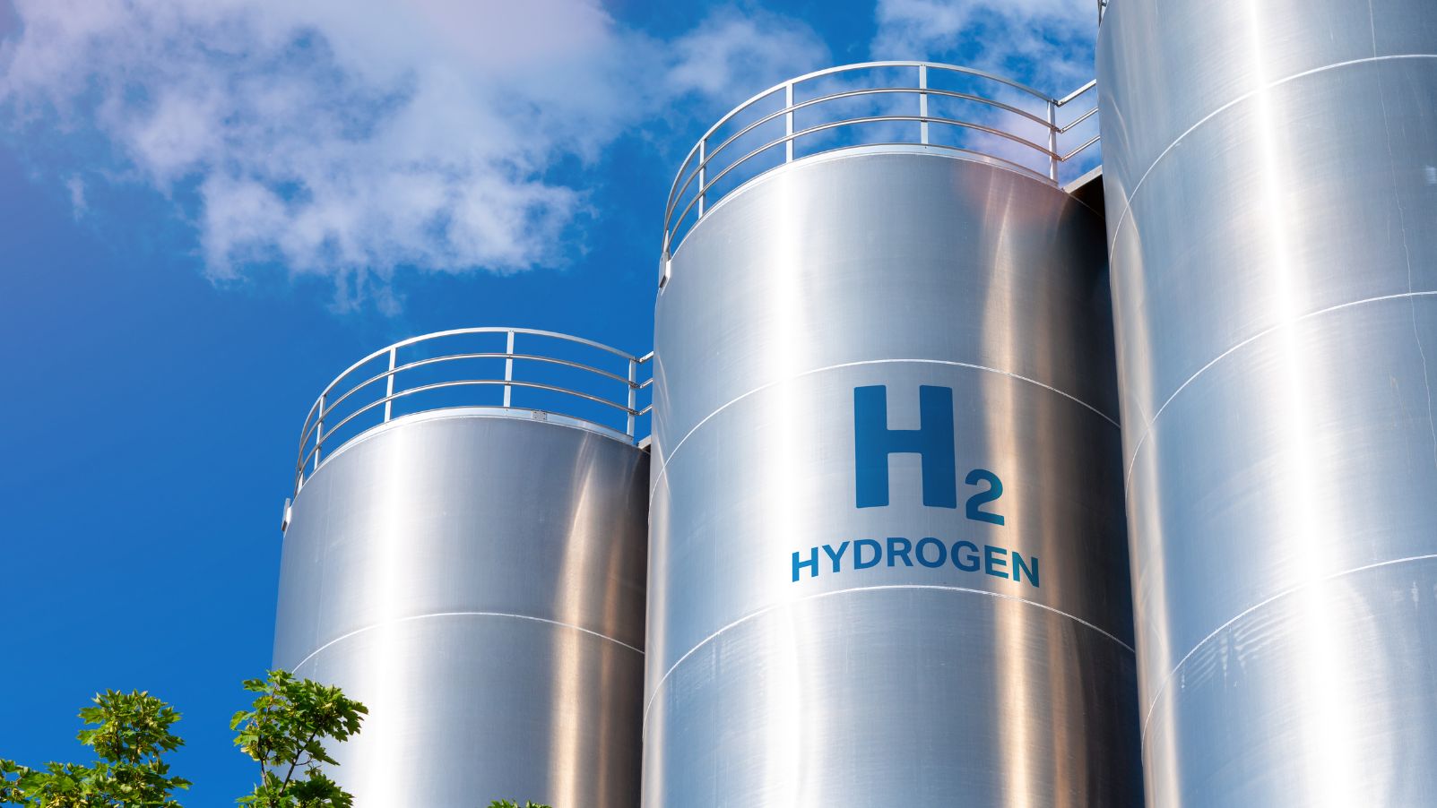 Can Natural Hydrogen Fuel the Future for Hundreds of Years?